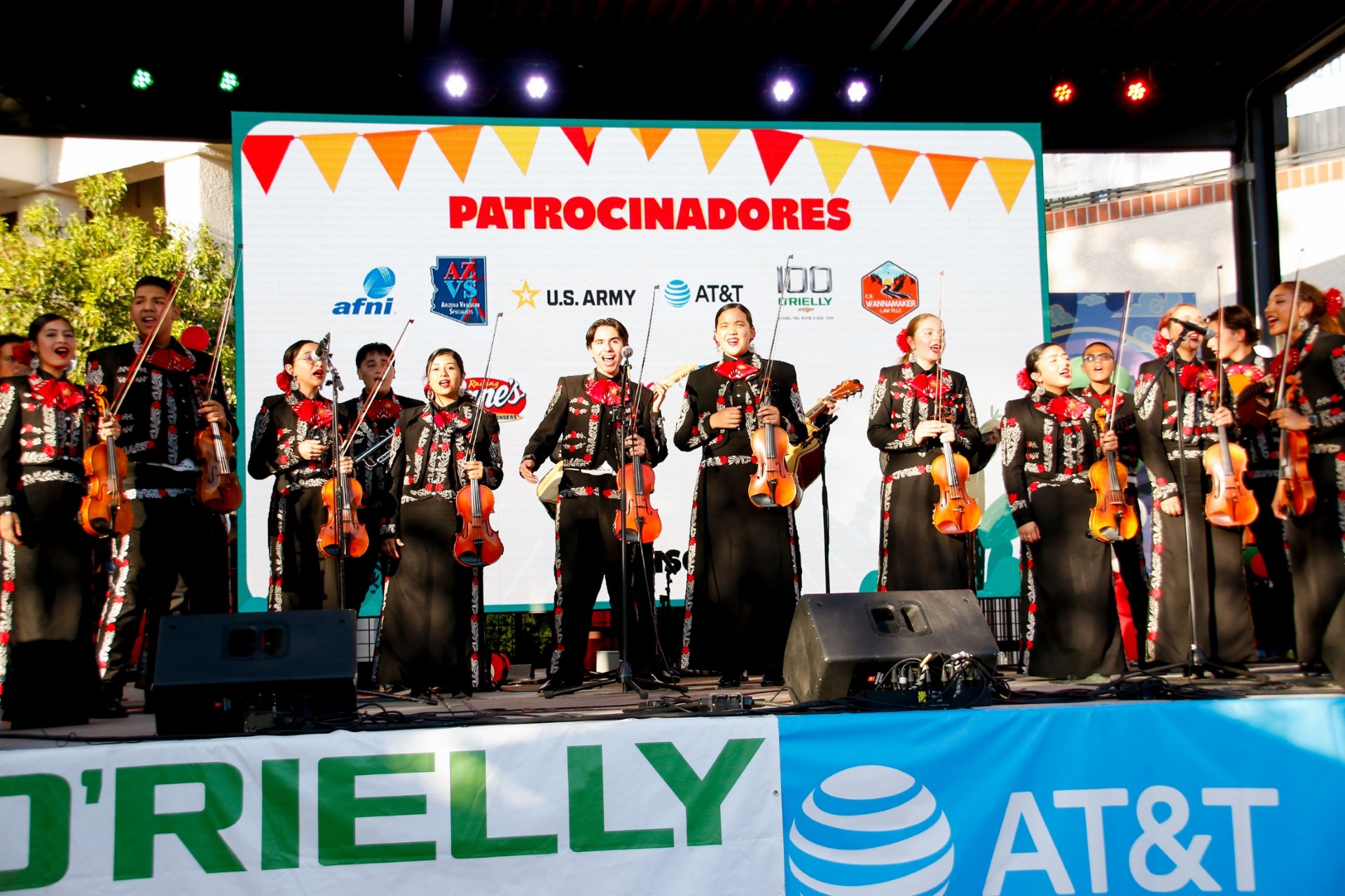 Mariachi Rayos del Sol performs